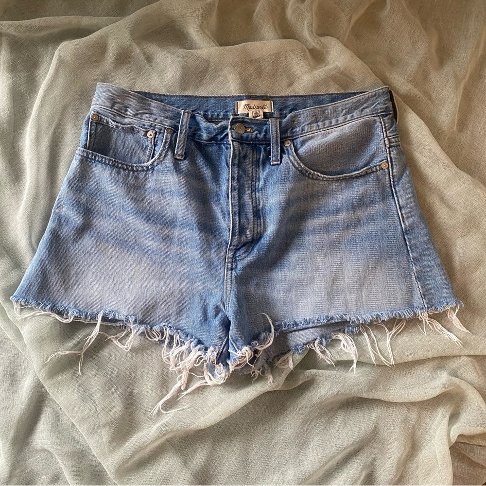 Brand New Madewell High Rise Relaxed Denim Shorts - Never Worn!
